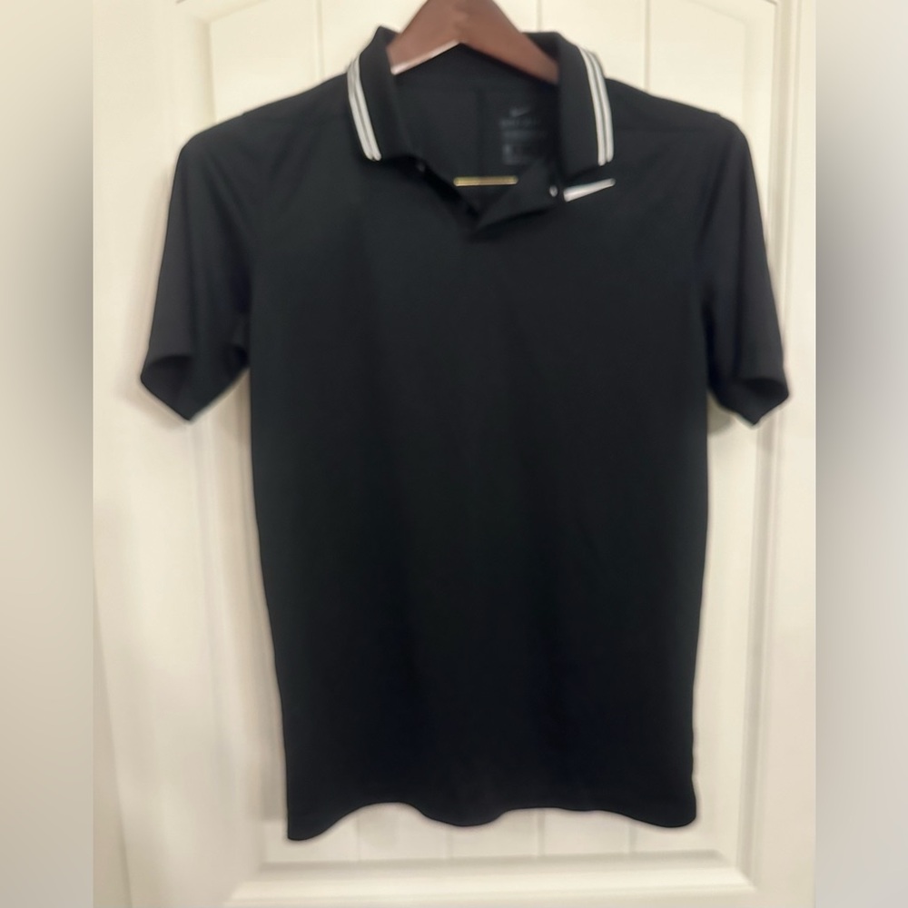 Nike Dri-fit black polo Boys XL